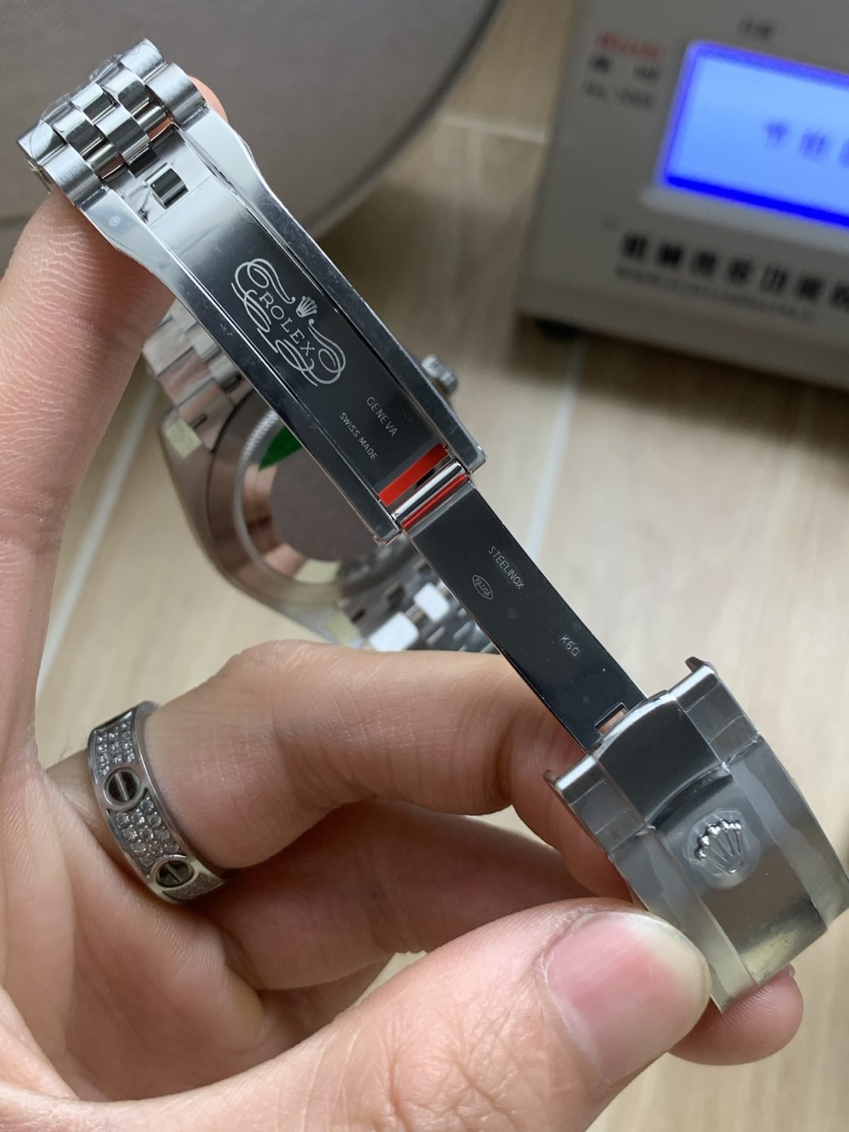 VS Factory Rolex Datejust 41mm Mint Green Sunburst Dial Smooth Bezel Jubilee Bracelet (126300) 1:1 Super Clone – DD3235 Movement VS Factory Rolex Datejust 41mm Mint Green Sunburst Dial Smooth Bezel Jubilee Bracelet (126300) 1:1 Super Clone – DD3235 Movement
